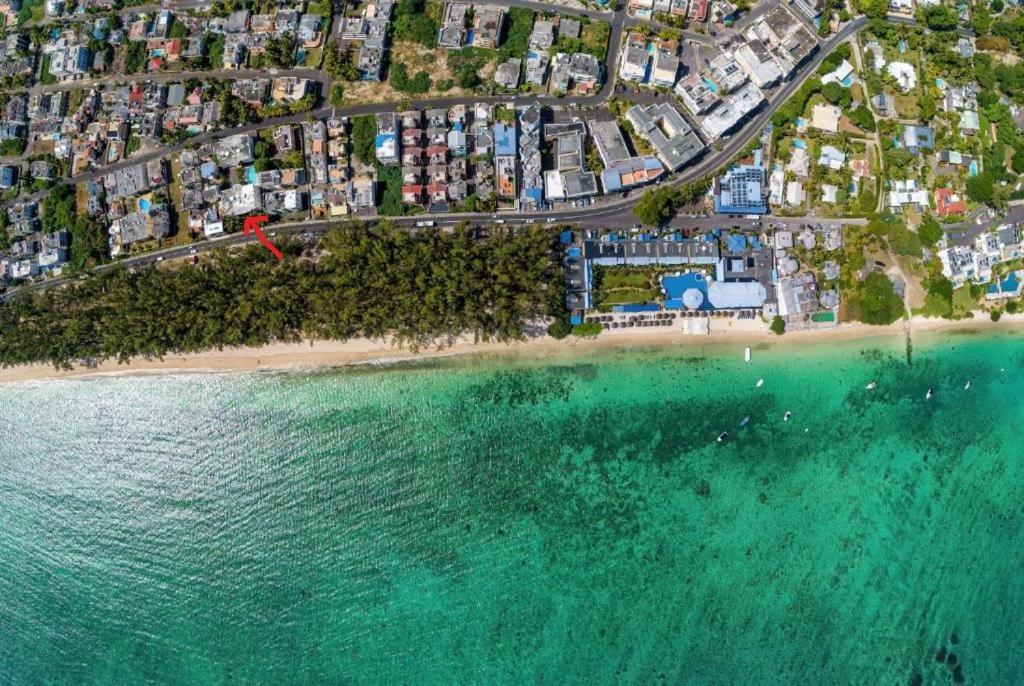 Blue Coral Beachfront Penthouse Flic-en-Flacq Zewnętrze zdjęcie